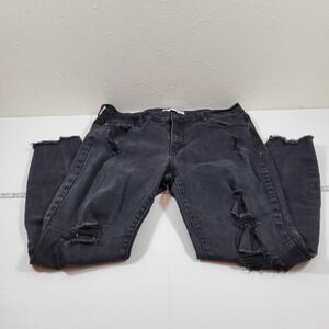 KanCan Women's Jeans Distressed Raw Hem Size 31 Black